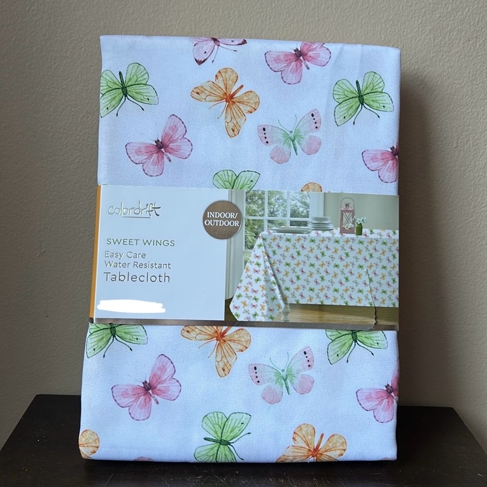 Colordrift New Tablecloth 60”x84” Butterflies Spring Colorful